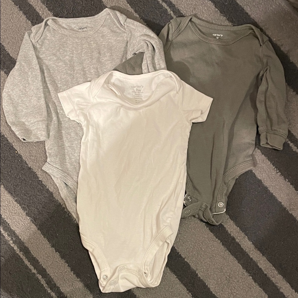Carter’s long & short sleeves bodysuit onesies